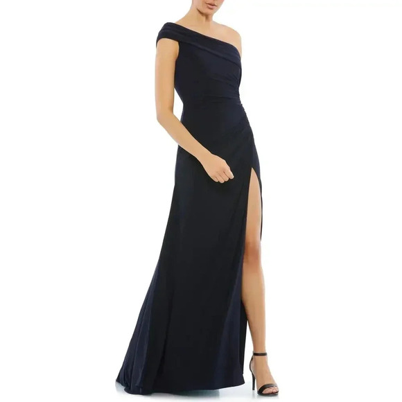 Ieena for Mac Duggal Ruched One-Shoulder Gown Navy Size 8 - Picture 1 of 8